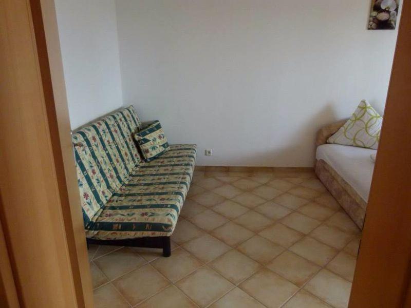 Apartmani Ivanic วีร์ ภายนอก รูปภาพ