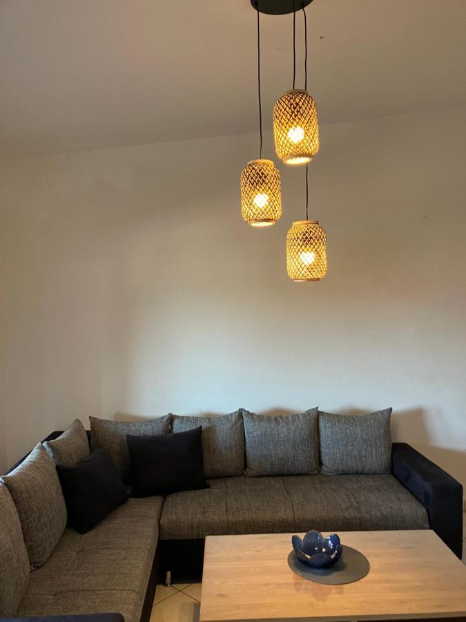 Apartmani Ivanic วีร์ ภายนอก รูปภาพ