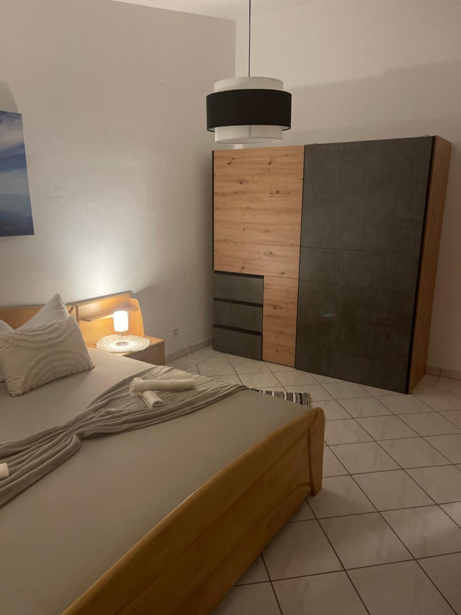 Apartmani Ivanic วีร์ ภายนอก รูปภาพ
