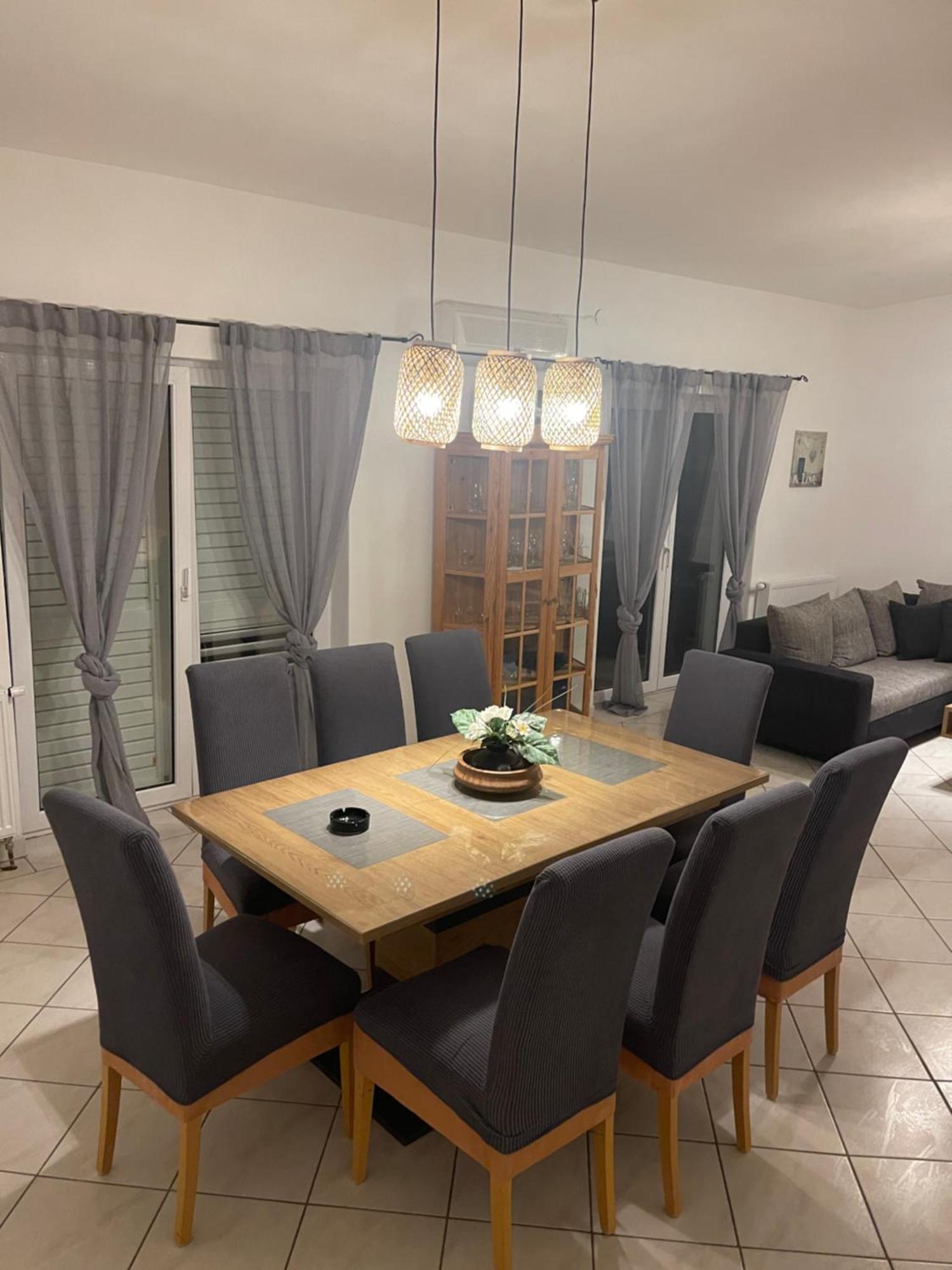 Apartmani Ivanic วีร์ ภายนอก รูปภาพ