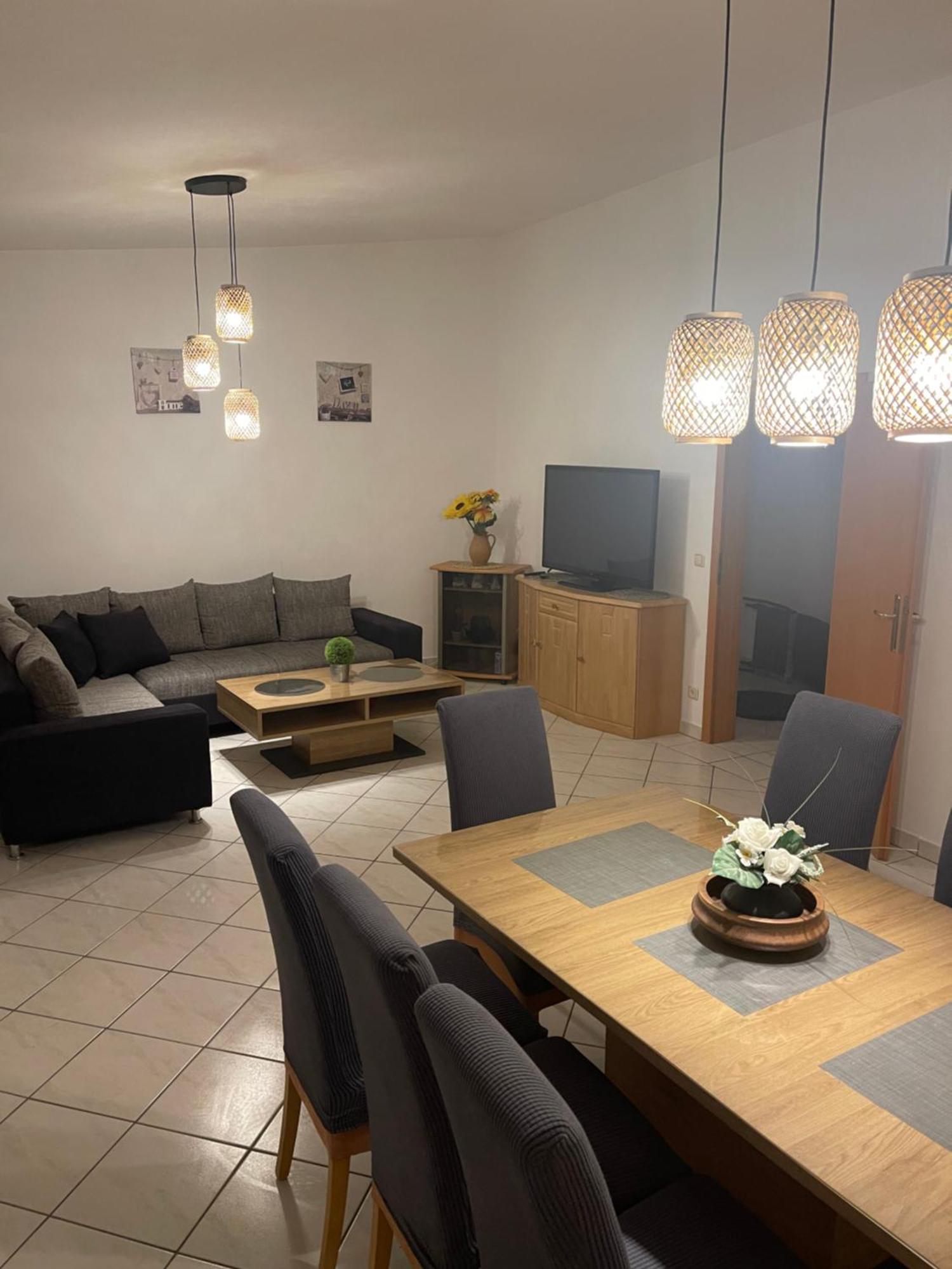 Apartmani Ivanic วีร์ ภายนอก รูปภาพ
