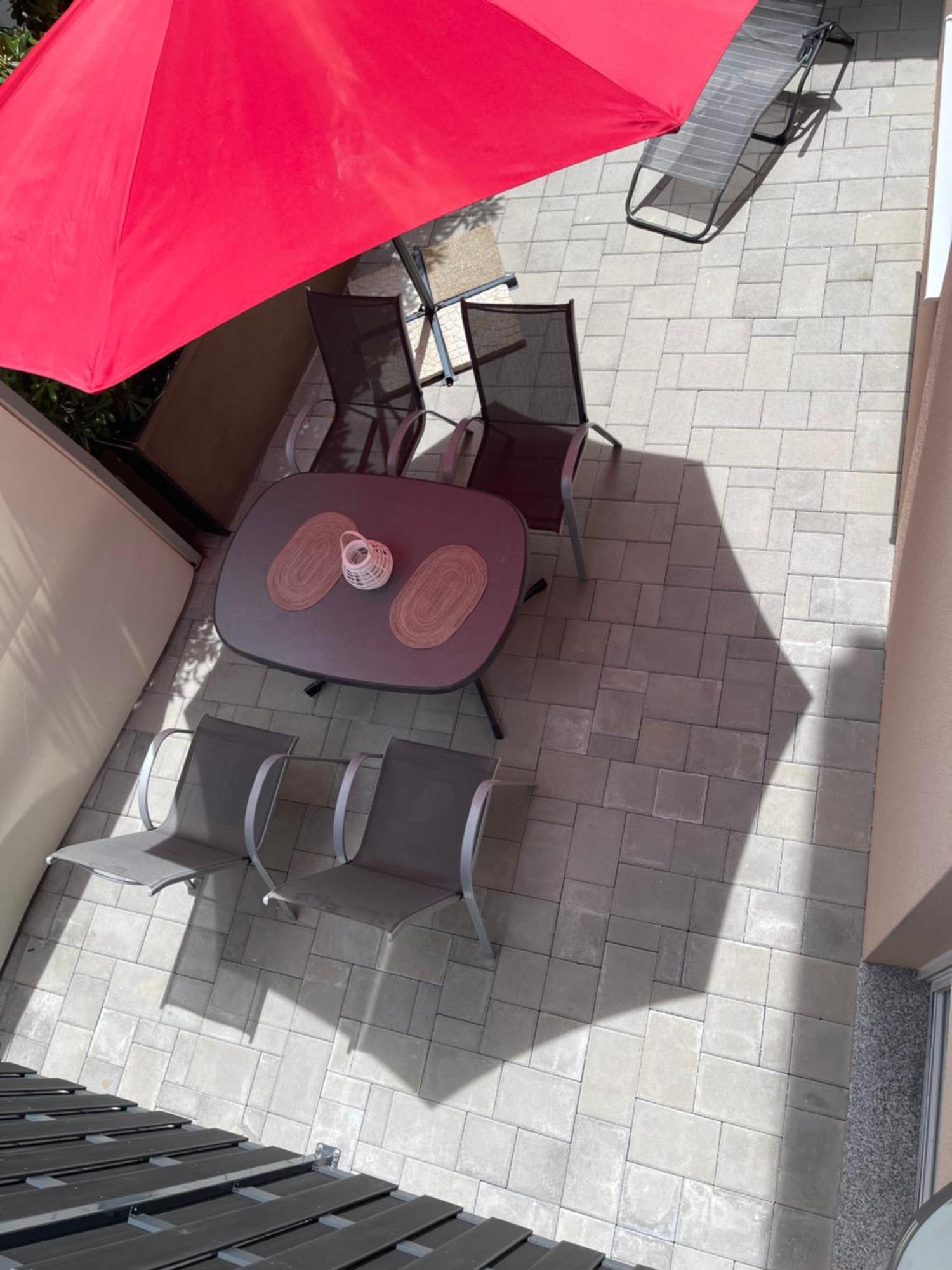 Apartmani Ivanic วีร์ ภายนอก รูปภาพ