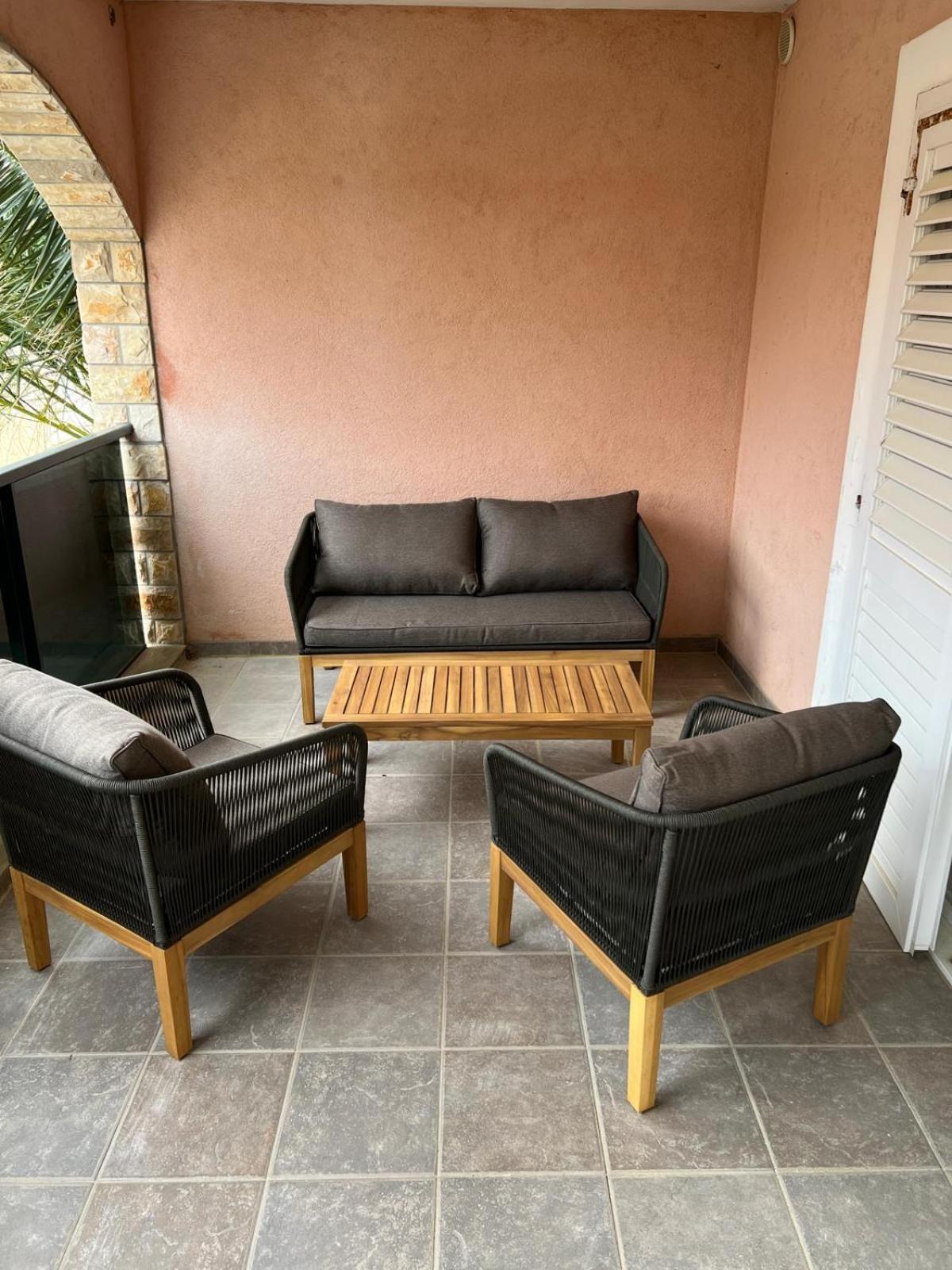 Apartmani Ivanic วีร์ ภายนอก รูปภาพ